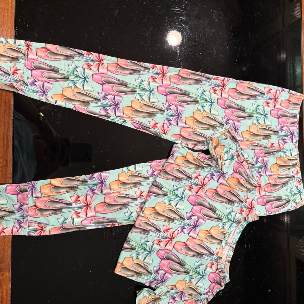 Posh Peanut Mint Leggings with Pastel Floral & Flip-Flop Print